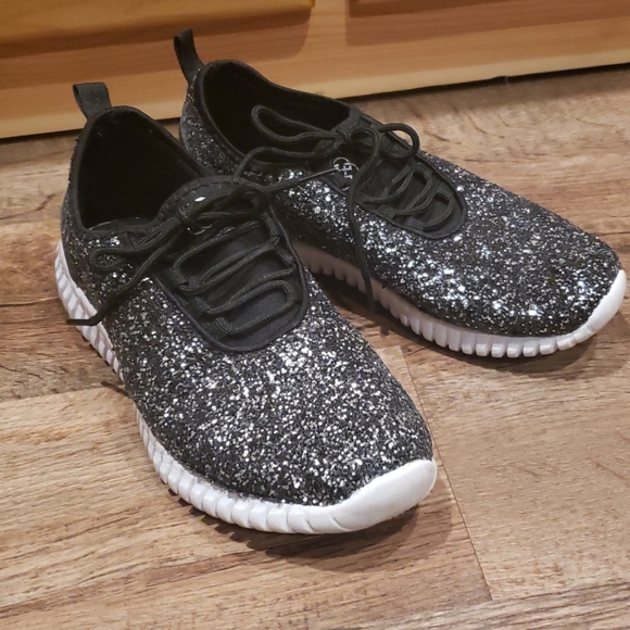 Daisy Fuentes Shoes / Daisy Fuentes Flats Mercari / This